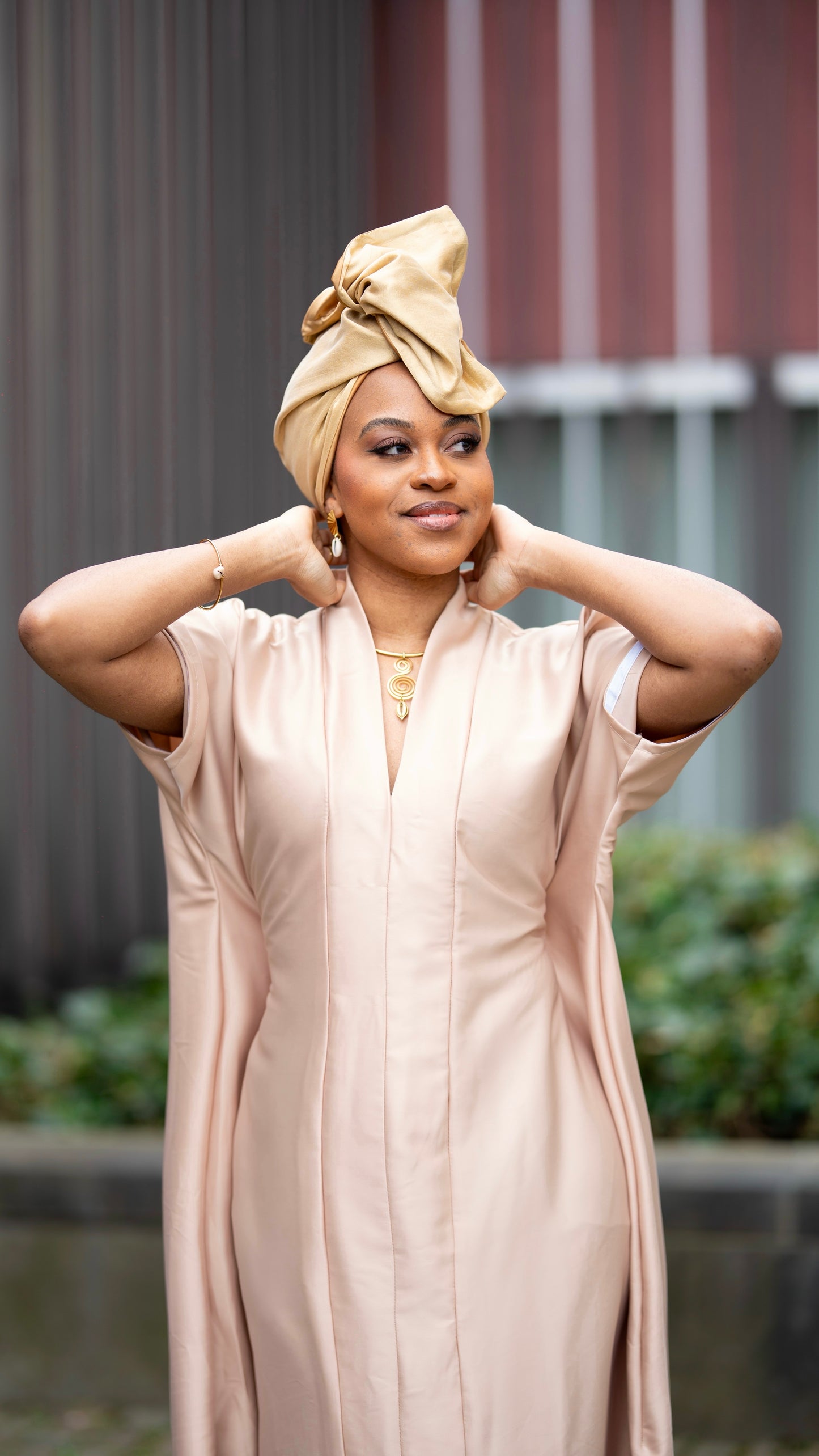 Look Complet  – Robe Maziwa & Turban Assortis